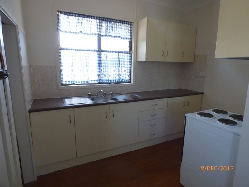 1/2 Arthur Street, Roma QLD 4455
