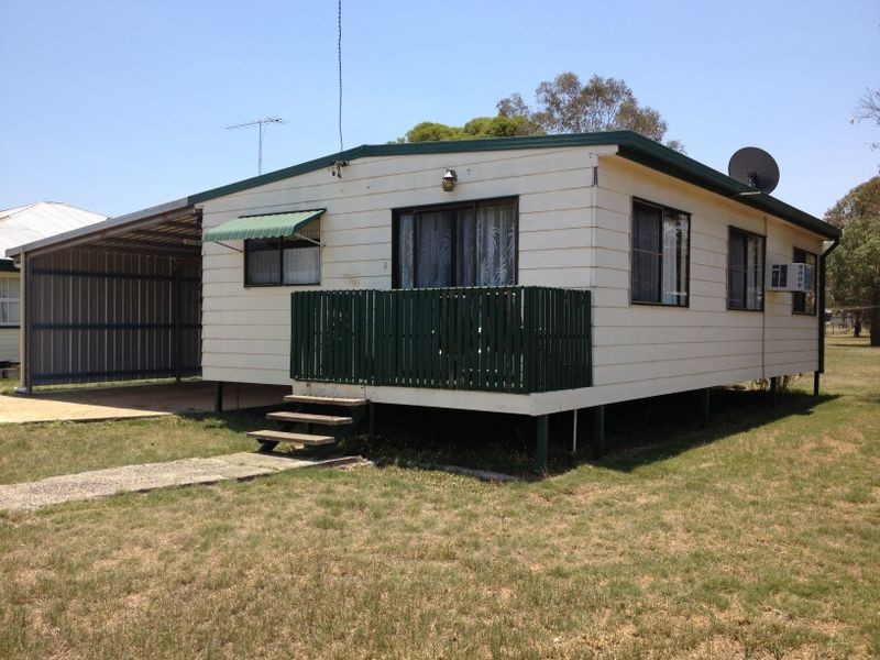 25 High Street, Wallumbilla QLD 4428