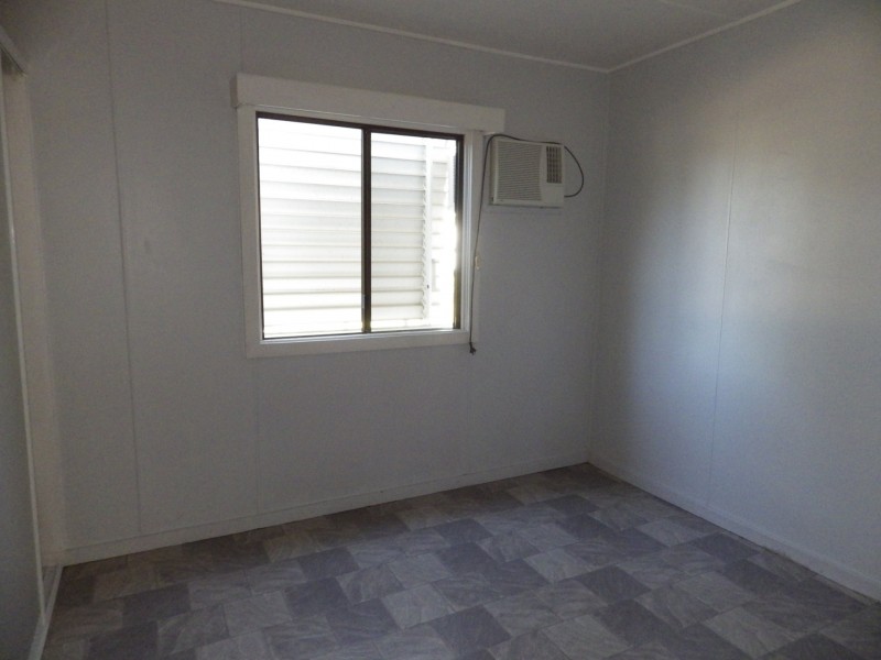 2 Lovell Street, Roma QLD 4455