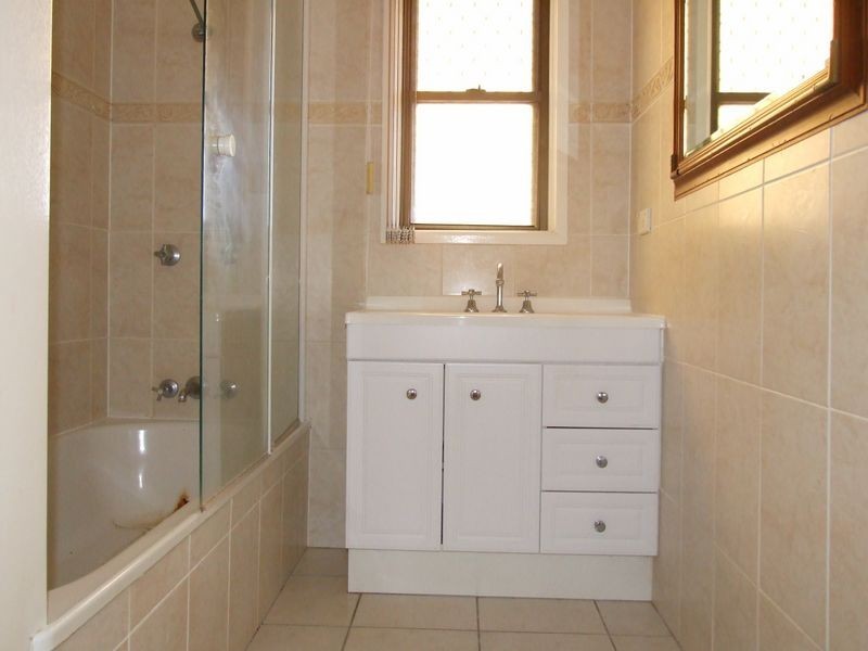 8 CHESTER STREET, Charleville QLD 4470