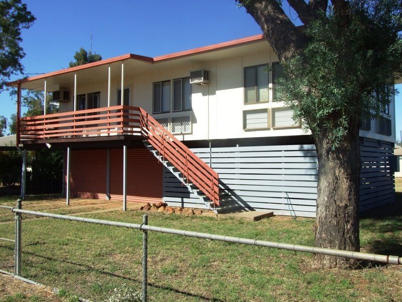 8 MARGARET STREET, Charleville QLD 4470