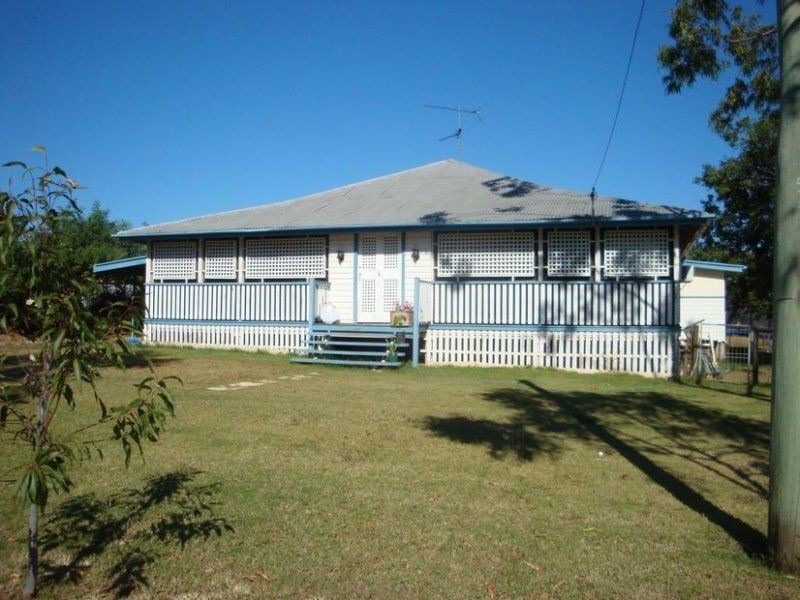 2-4 WELL STREET, Charleville QLD 4470