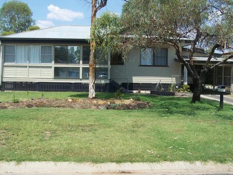 14 McEwan Street, Roma QLD 4455