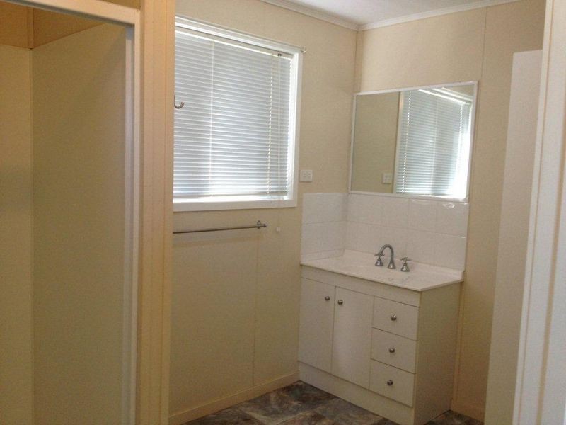 13 Burke Street, Wallumbilla QLD 4428