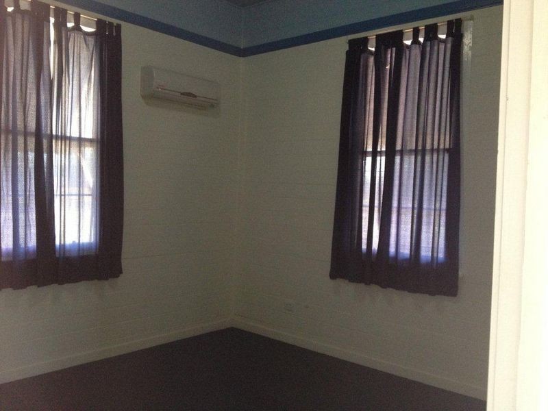 13 Burke Street, Wallumbilla QLD 4428