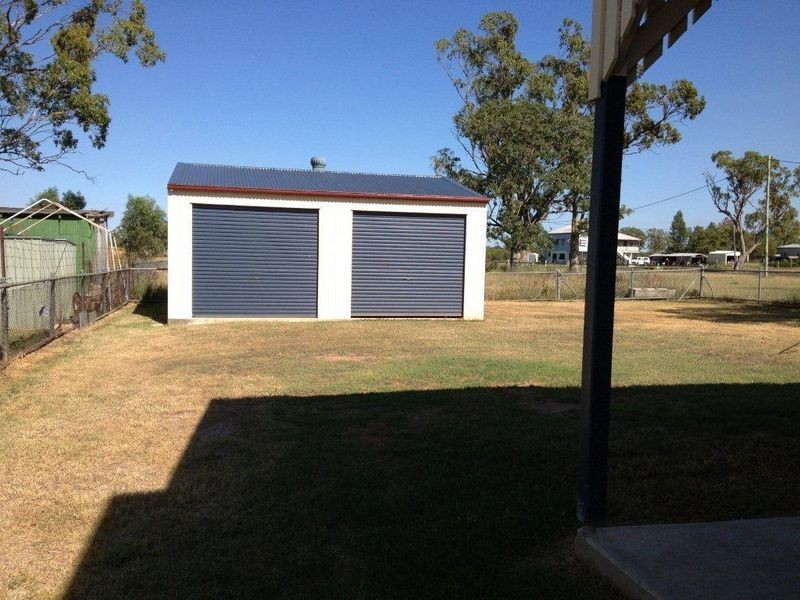 13 Burke Street, Wallumbilla QLD 4428