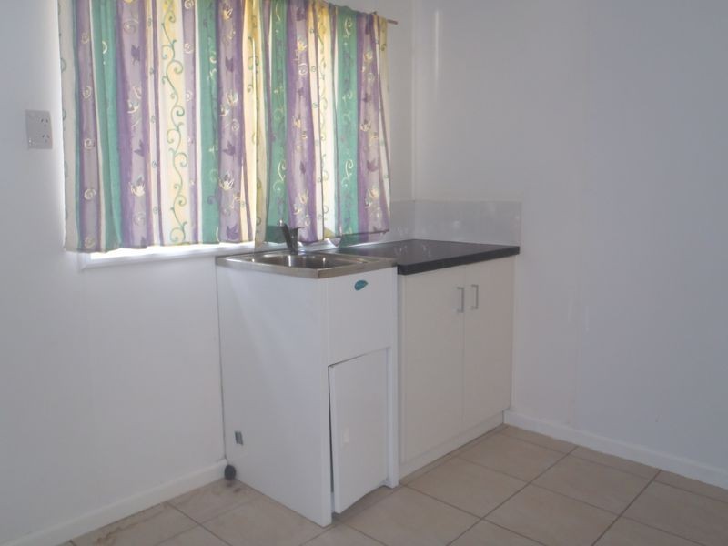 17 Lovell Street, Roma QLD 4455