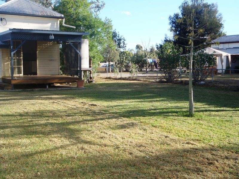 17 Lovell Street, Roma QLD 4455