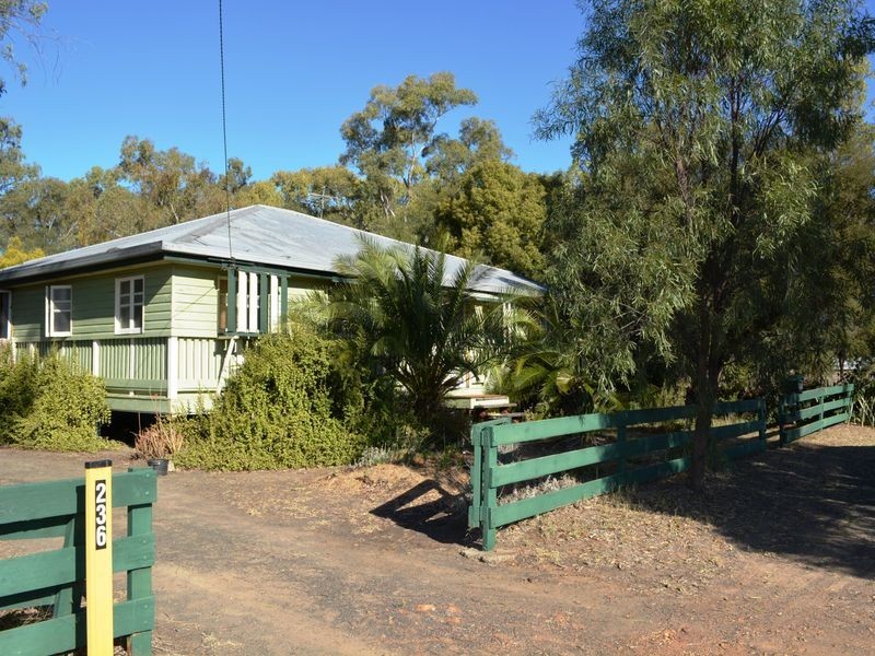 236 Edwardes Street, Roma QLD 4455