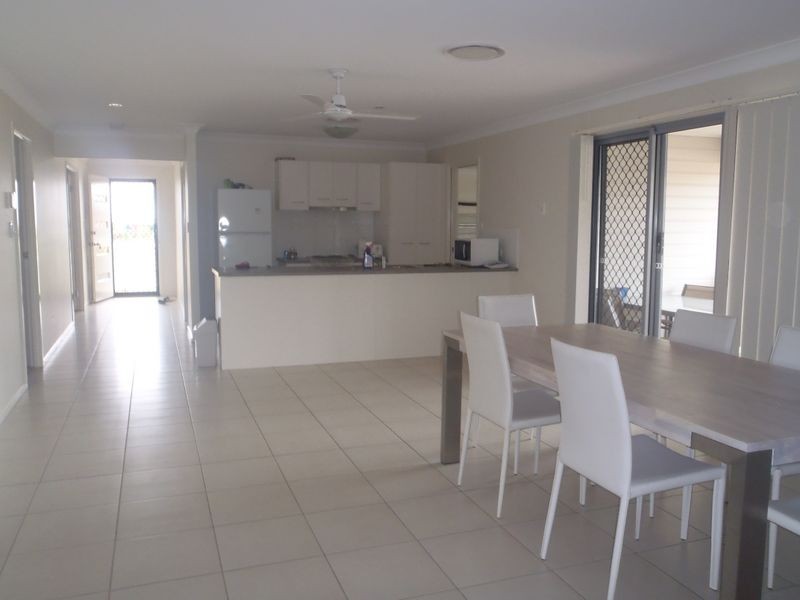8 Tate Place, Roma QLD 4455
