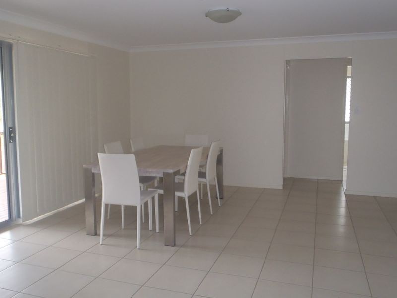 8 Tate Place, Roma QLD 4455