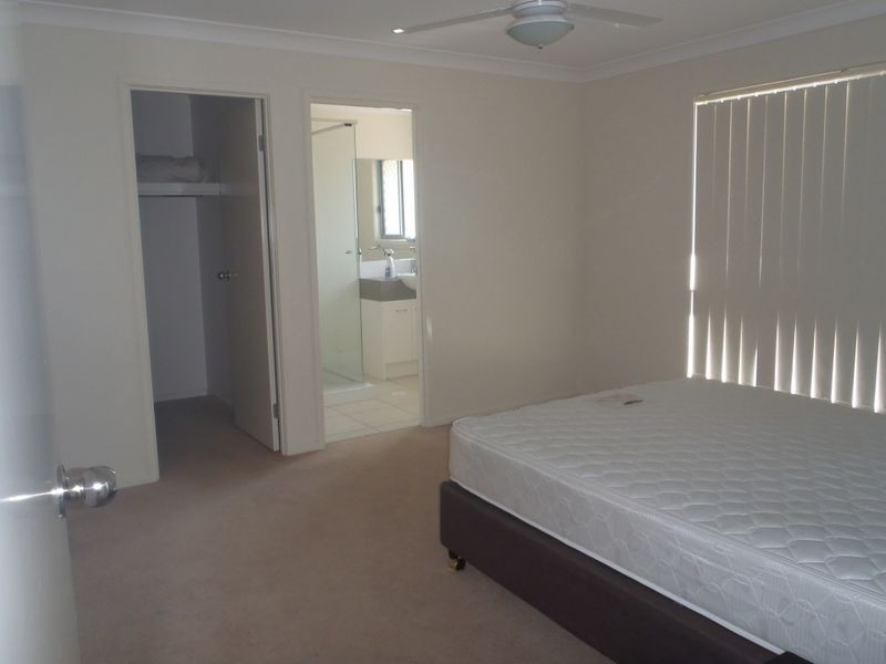 8 Tate Place, Roma QLD 4455