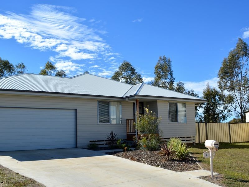 8 Tate Place, Roma QLD 4455