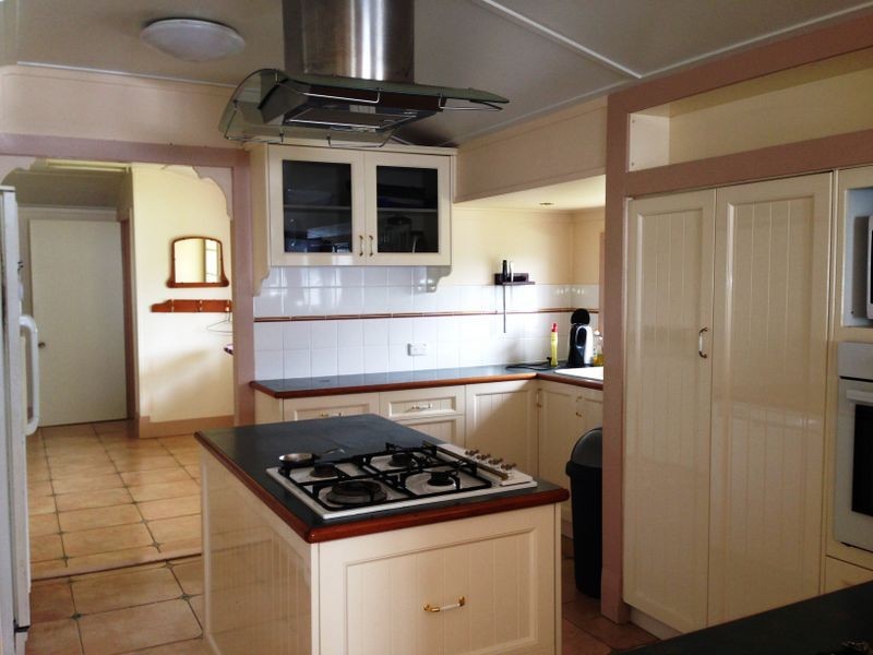 21 William Street, Roma QLD 4455