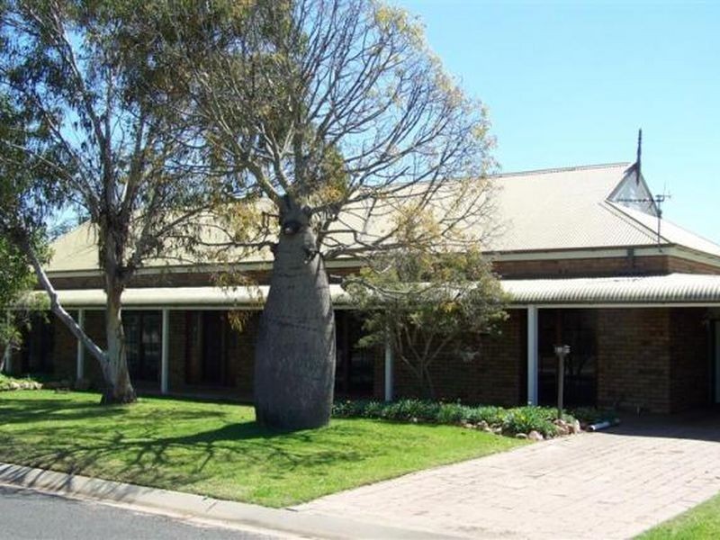 13 Marsden Court, Roma QLD 4455