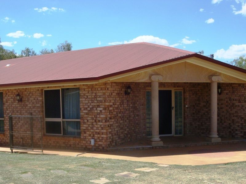 231 PARRY STREET, Charleville QLD 4470