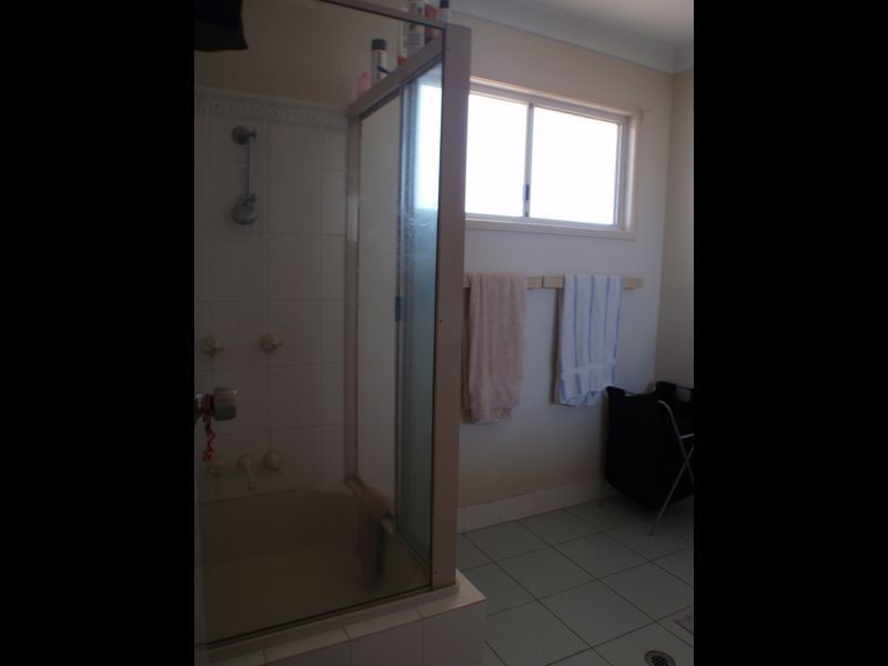 15 Powell Street, Roma QLD 4455