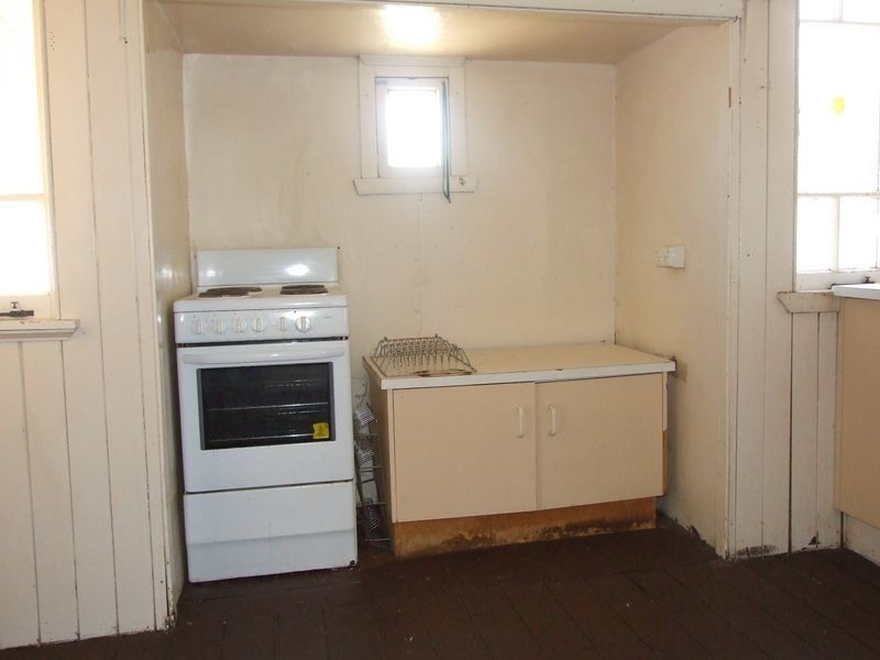 12 STURT STREET, Charleville QLD 4470