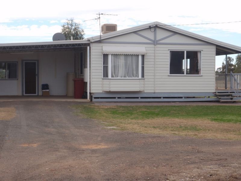 80 Corfe Road, Roma QLD 4455