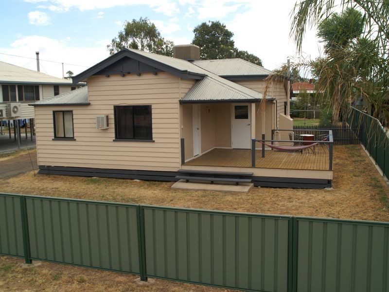 31 Charles Street, Roma QLD 4455
