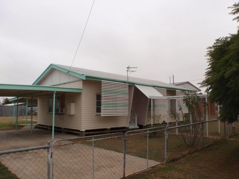 27 Annandale Street, Injune QLD 4454
