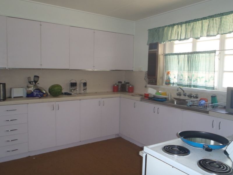 1 Albert Street, Roma QLD 4455