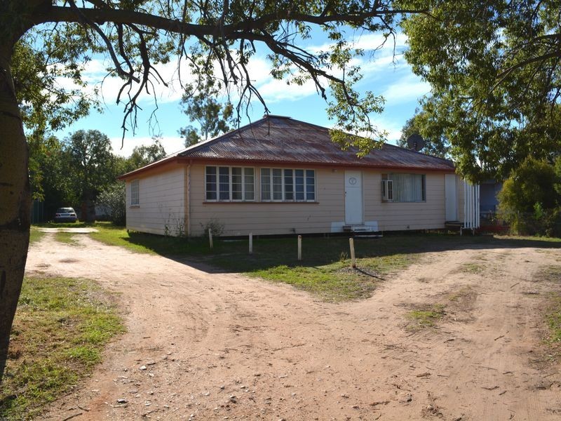 1 Albert Street, Roma QLD 4455