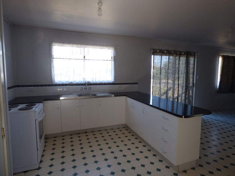 2 Shumba Avenue, Roma QLD 4455