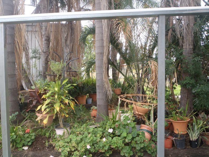 8 Railway Parade, Injune QLD 4454