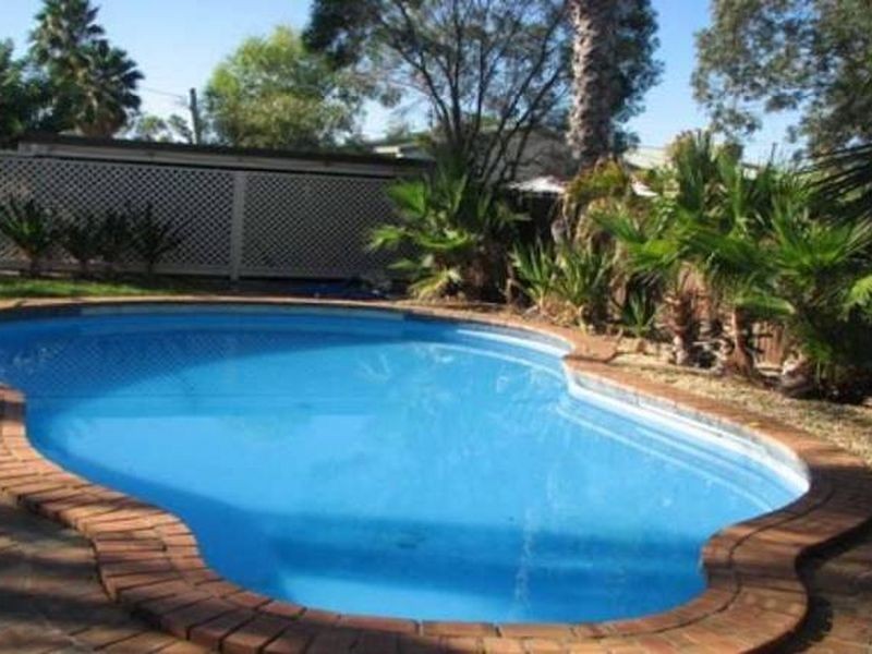 13 Alexander Avenue, Roma QLD 4455