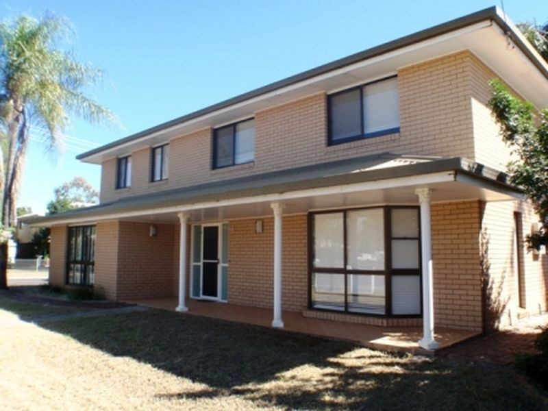 13 Alexander Avenue, Roma QLD 4455