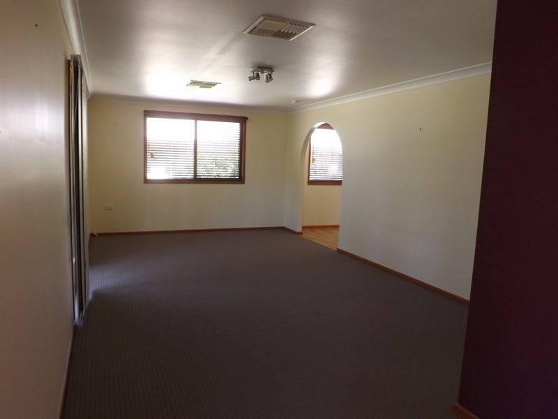 7 Roma Crescent, Roma QLD 4455