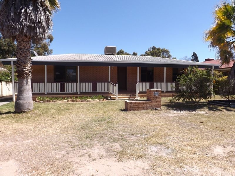7 Roma Crescent, Roma QLD 4455