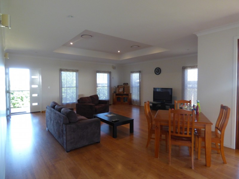 6 Lockyer Crescent, Roma QLD 4455