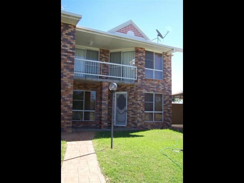 2/185 Edwardes Street, Roma QLD 4455