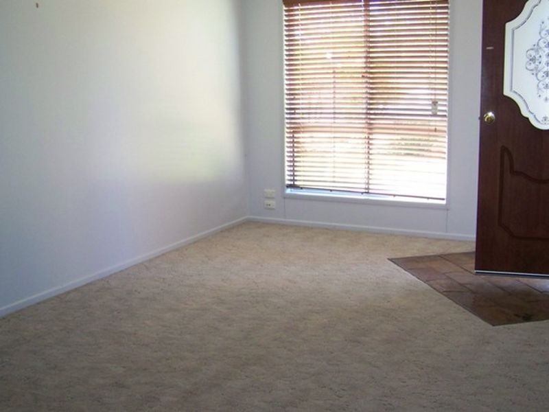 2/185 Edwardes Street, Roma QLD 4455