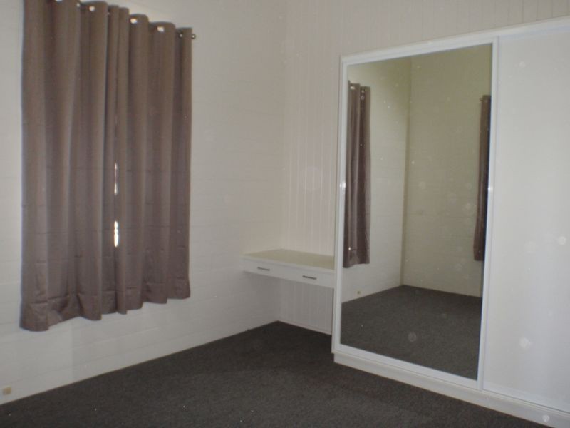 150 McDowall Street, Roma QLD 4455