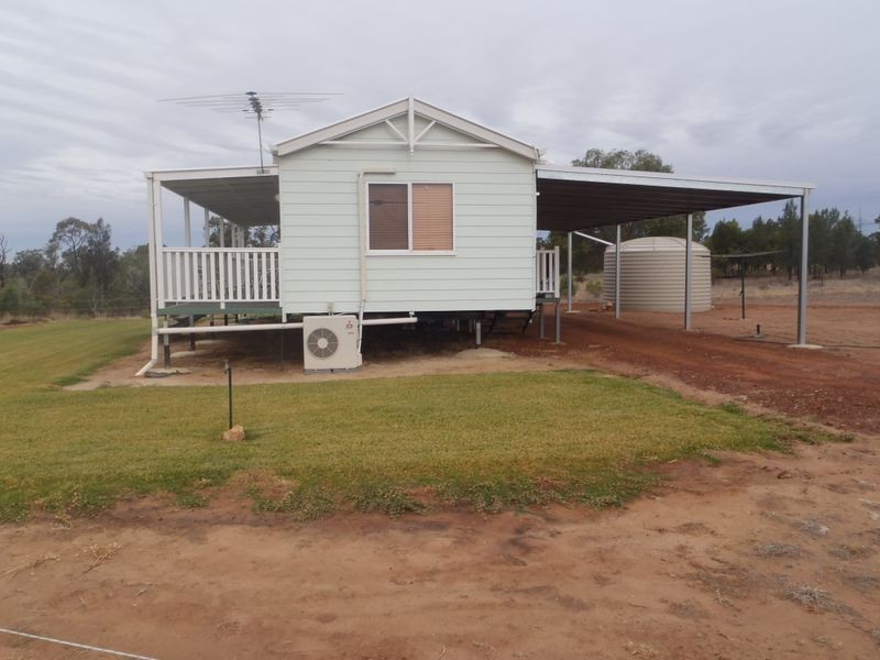 Carnarvon Highway, Roma QLD 4455