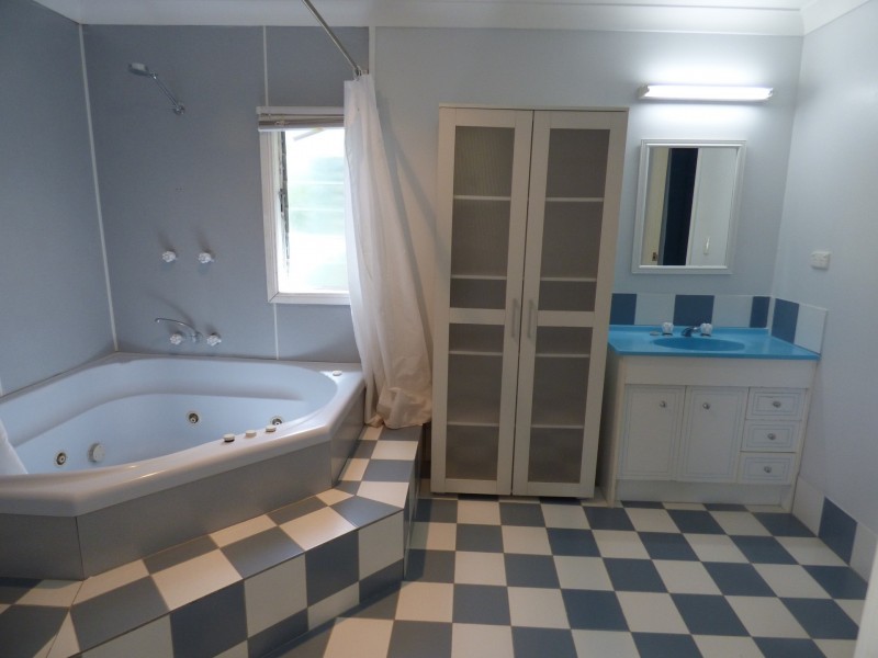 20 Conlan Street, Roma QLD 4455