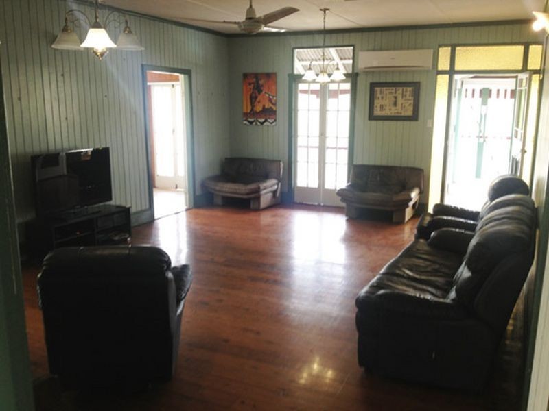 158 McDowall Street, Roma QLD 4455