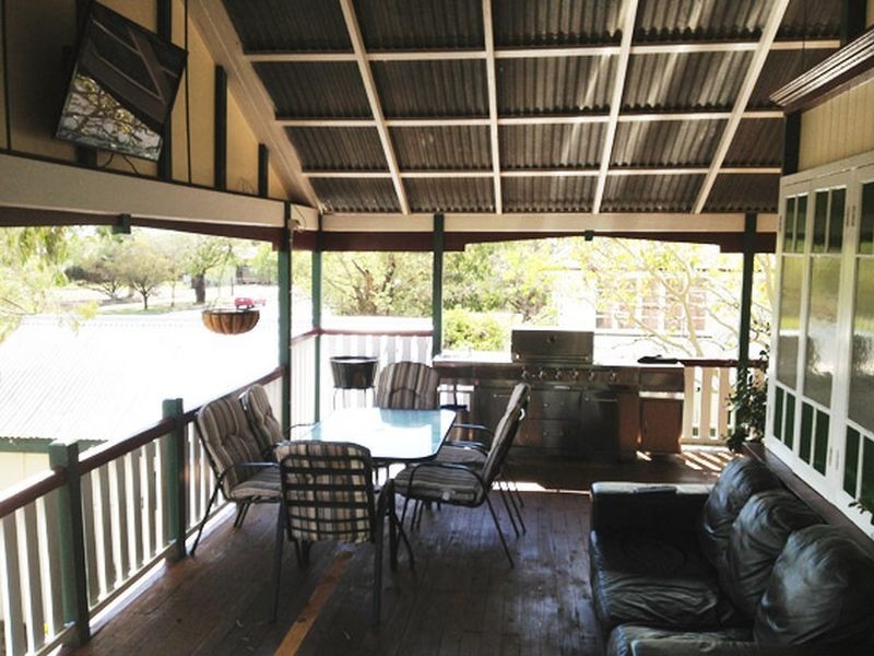 158 McDowall Street, Roma QLD 4455