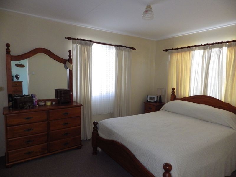 2/4a Eva Street, Roma QLD 4455