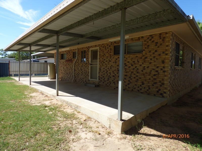 68 Northern Road, Roma QLD 4455