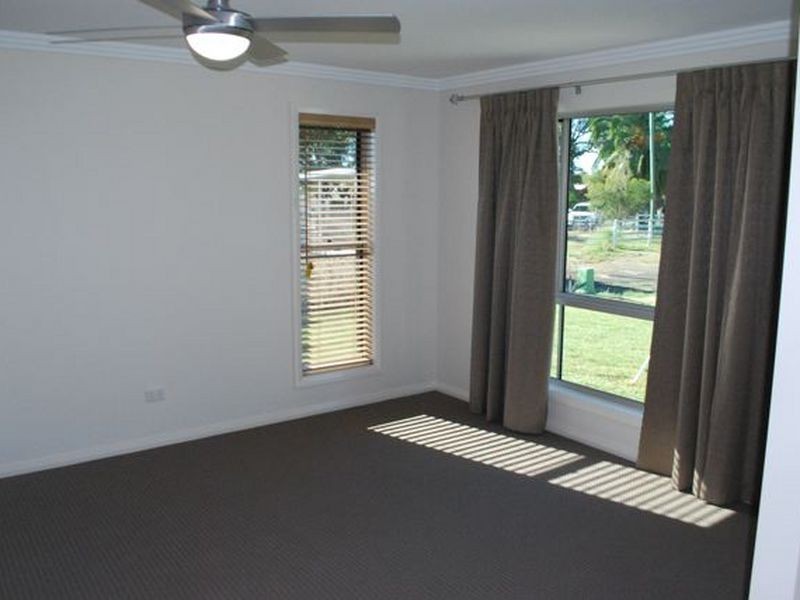 1 Edna Street, Roma QLD 4455