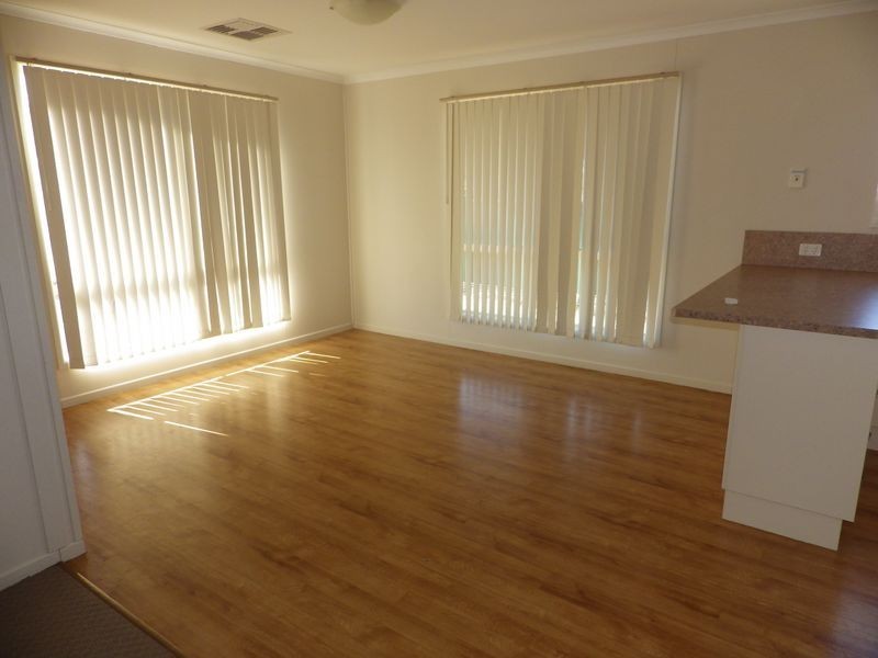 24 South Street, Roma QLD 4455