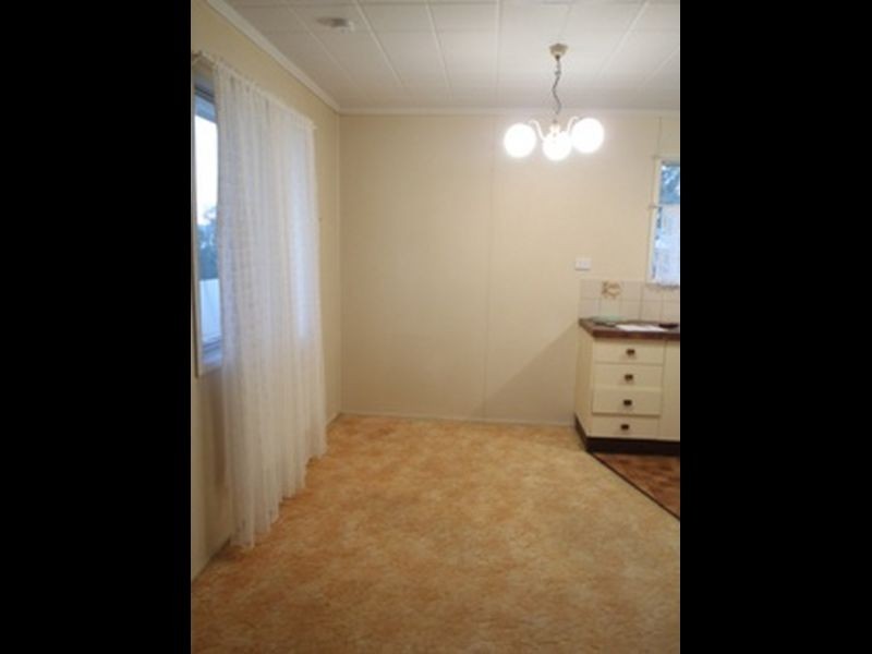 8 Foott Street, Roma QLD 4455