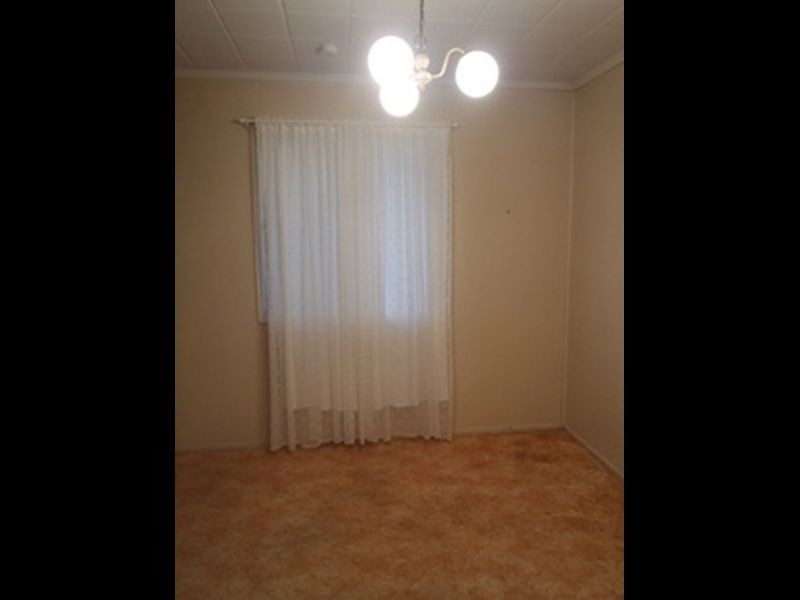 8 Foott Street, Roma QLD 4455