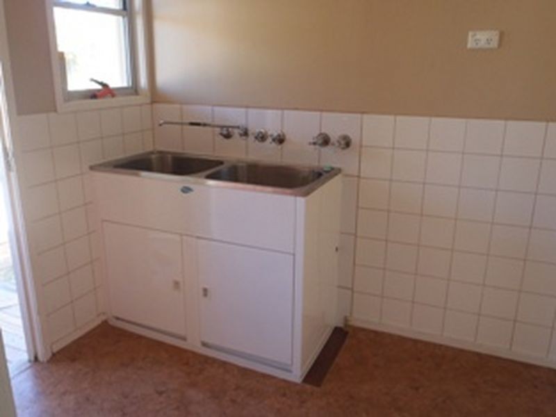 8 Foott Street, Roma QLD 4455