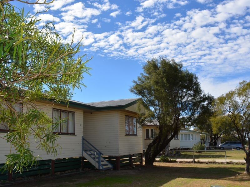 31 South Street, Roma QLD 4455