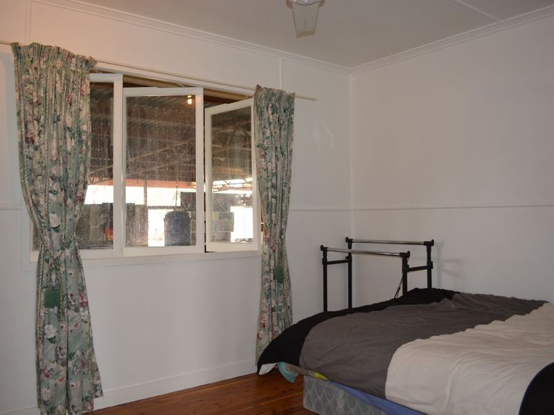 31 South Street, Roma QLD 4455
